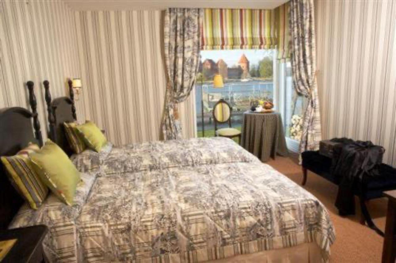 Apvalaus Stalo Klubas Gastro & Spa Hotel Тракай Екстериор снимка