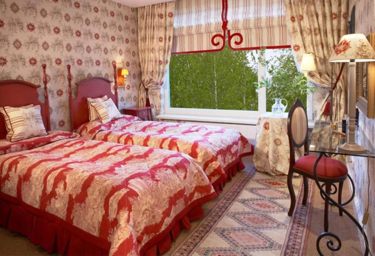 Apvalaus Stalo Klubas Gastro & Spa Hotel Тракай Екстериор снимка
