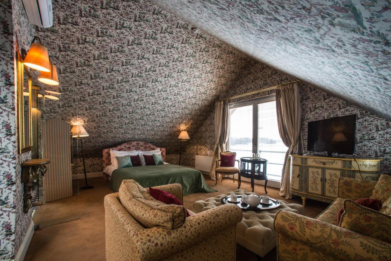 Apvalaus Stalo Klubas Gastro & Spa Hotel Тракай Екстериор снимка