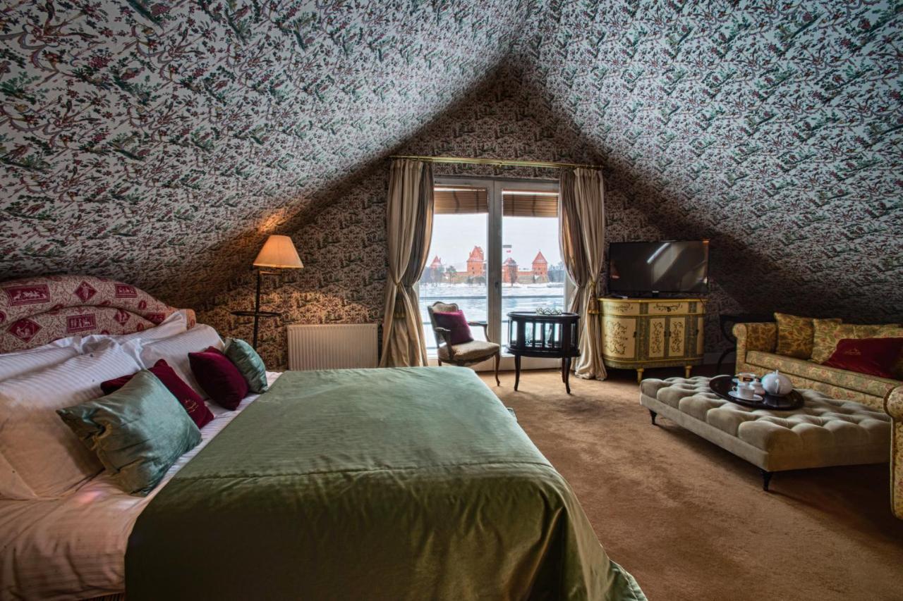 Apvalaus Stalo Klubas Gastro & Spa Hotel Тракай Екстериор снимка