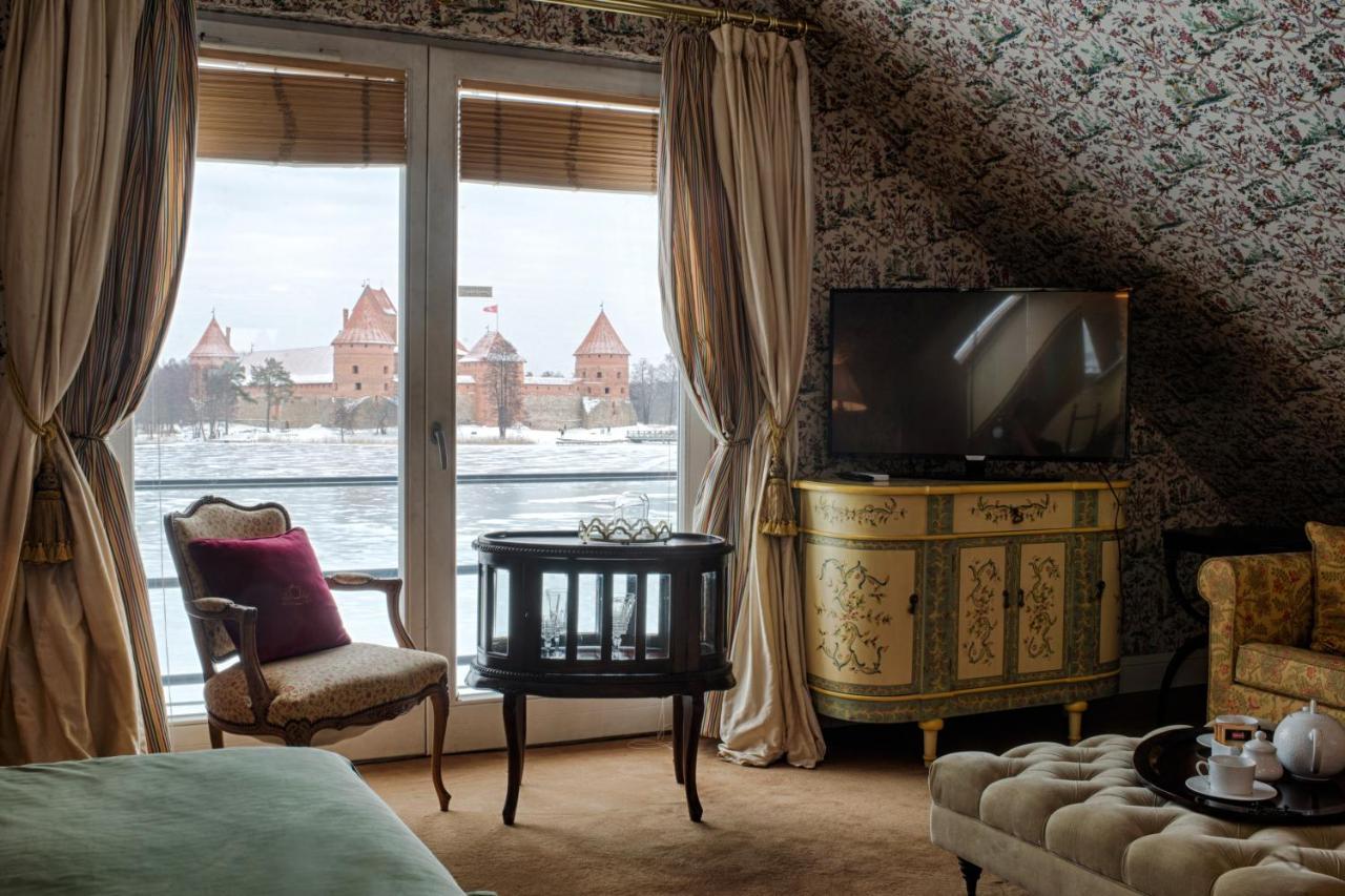 Apvalaus Stalo Klubas Gastro & Spa Hotel Тракай Екстериор снимка